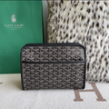 Goyard washbag